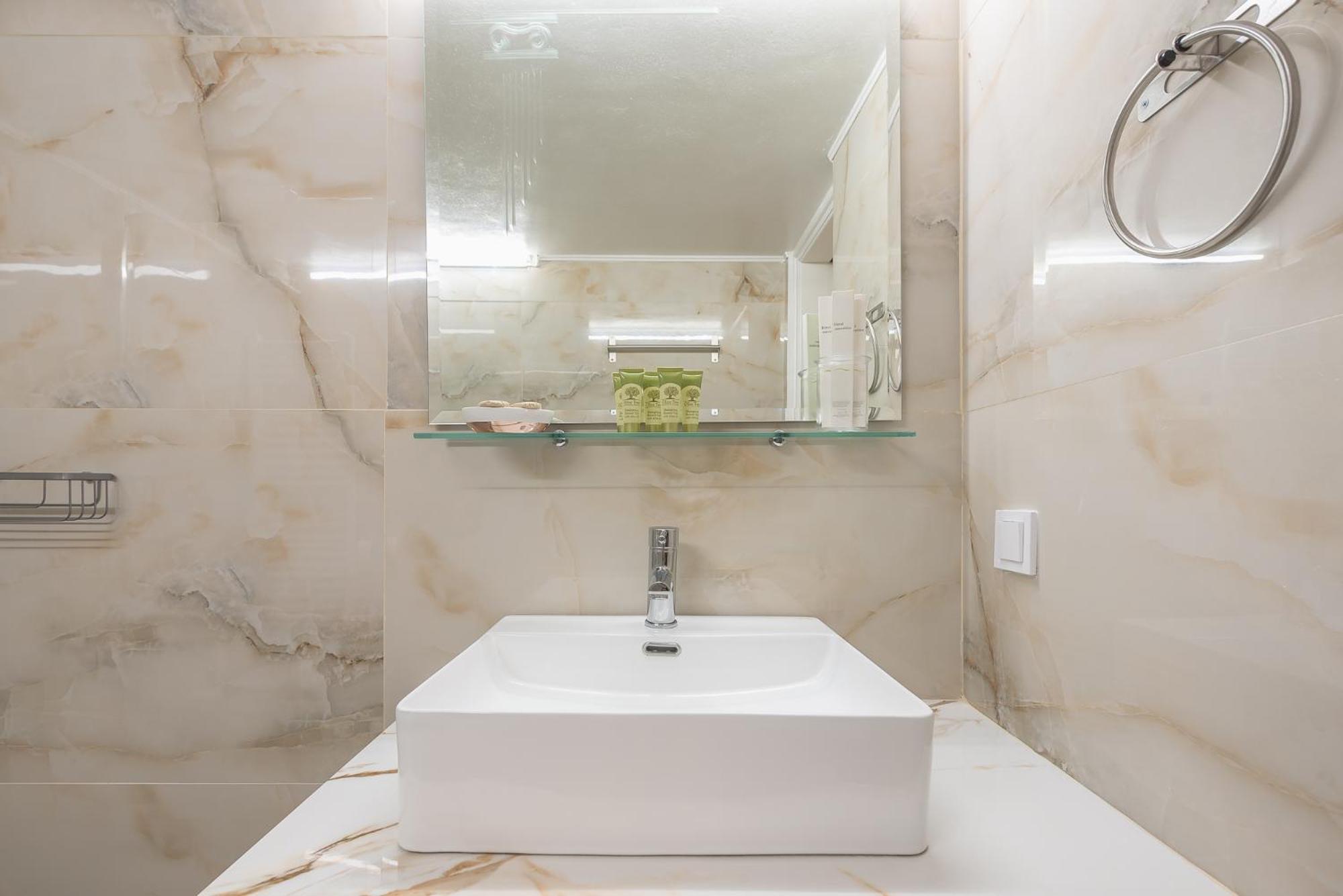 Modern Apartment 200M From Acropolis 100Mbps Netflix Athene Buitenkant foto